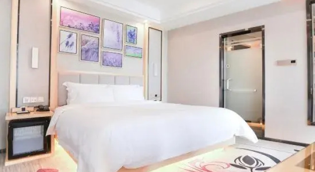 Люкс Deluxe Lavande Hotel Fangchenggang Administrative Center