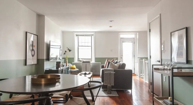 Domio Rittenhouse Square Charming 3BR Duplex + Deck, Забронировать Отель Отели Филадельфии 3 звезды, рядом с Chew Recreation Center, 3*