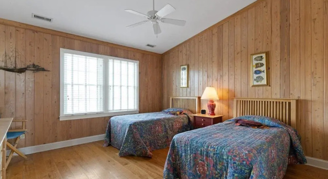 Коттедж Cypress Hall 6 Bedroom Home by RedAwning