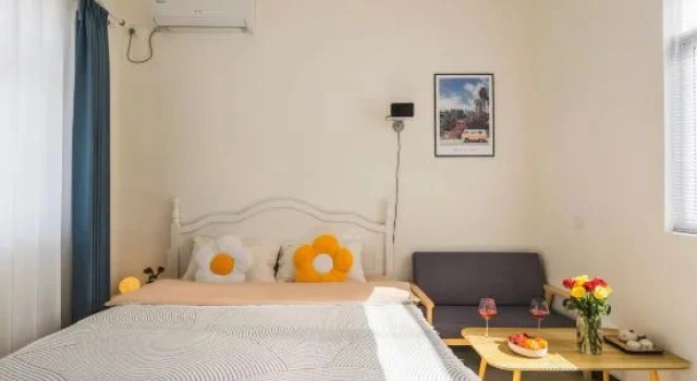 Люкс Superior Dimple Courtyard | 10 Cats · Cat Cuddles  | Healing Cat-Friendly Homestay