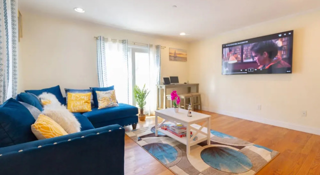 Коттедж Executive Yachtsman's Cove with 3-Levels