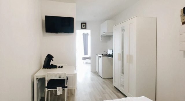 Cosy Flat In The 15th, Забронировать Апартаменты/квартира 15-й округ: Порт-де-Версаль Париж, рядом с Espace Nadeshiko Paris France
