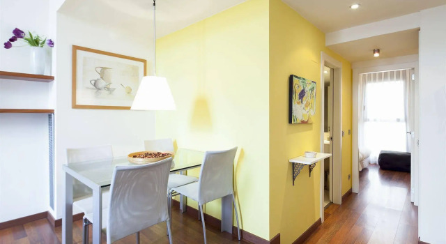 Inside Barcelona Apartments Mercat