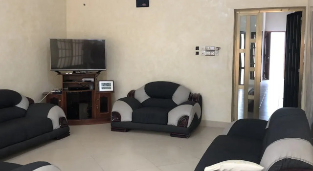 Villa Climatisee Sainte Georgette, Book Villa Hotels in Ouidah with Parking, Parking