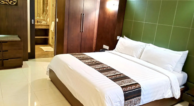 Crown Victoria Hotel Tulungagung, Book Hotel Hoteller i Tulungagung med pool, Swimmingpool
