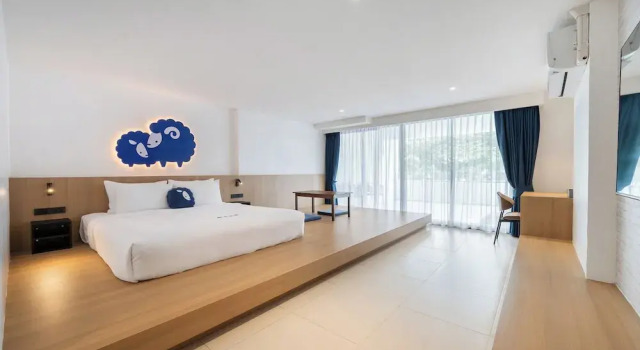 Люкс с балконом Kokotel Rayong Beachfront