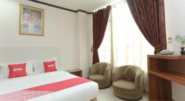 Семейный люкс Urbanview Hotel Kharisma Banjarmasin