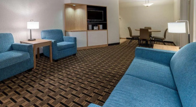 Четырёхместный люкс Hotel Carolina