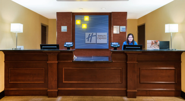 Holiday Inn Express Hotel & Suites-North East, Varaa Hotelli Hotellit Maryland pysäköinnillä, Pysäköinti