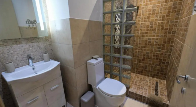 Апартаменты Luxury Cozy Large Apartment in the City Center