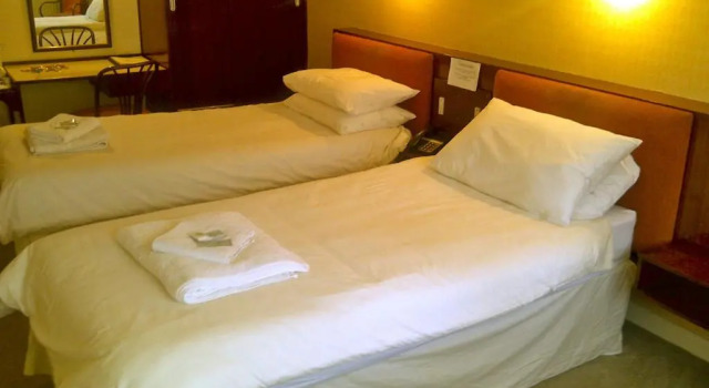 Brecon Hotel Sheffield Rotherham, Забронировать Отель Отели Англии 3 звезды, 3*