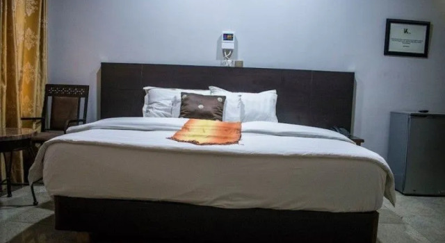 Kemas Suites, Prenota Hotel Hotel a Eti-Osa con parcheggio, Parcheggio