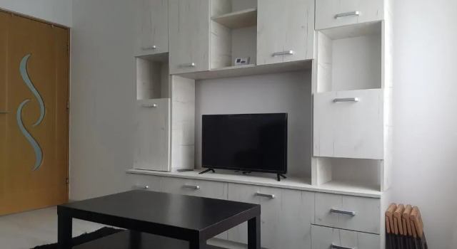 Lucky house, Забронировать Апартаменты/квартира Отели Арджеш с парковкой, Парковка