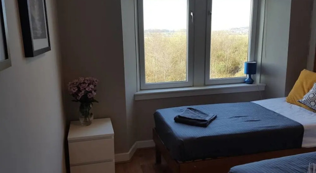 Dragon - Dumbarton Apartment 2 Bedroom Home
