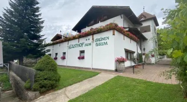 Hotel Gasthof Zum Grünen Baum, Забронировать Отель Верано Burgraviato