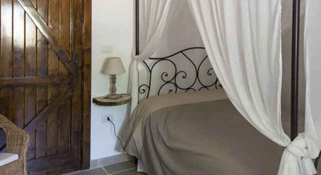 Masseria Mazzalorsa, Book Hotel Alberobello Bari Province
