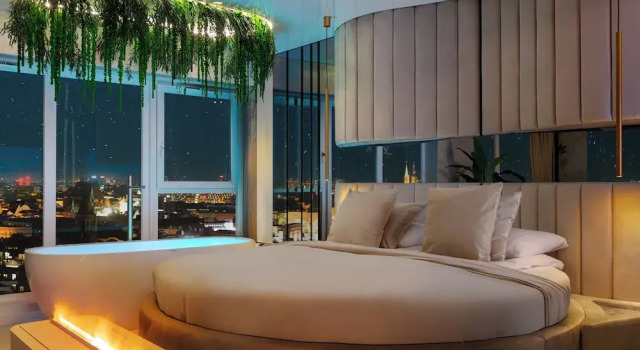 Люкс Amber & Wood 5 min to Old Town Parking River View & Balcony by UniqueRent