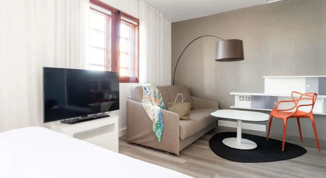 Люкс Superior Novotel Suites Perpignan Centre - Grandes Suites & Confort Centre-Ville