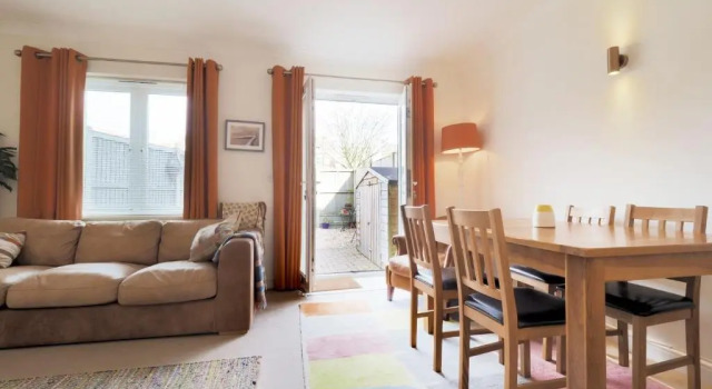 Коттедж Sweyn House - Spacious 4 bedroom family home by the seaside