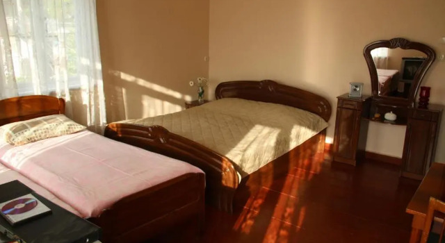 Четырёхместный номер Standard с балконом Achi Guest House