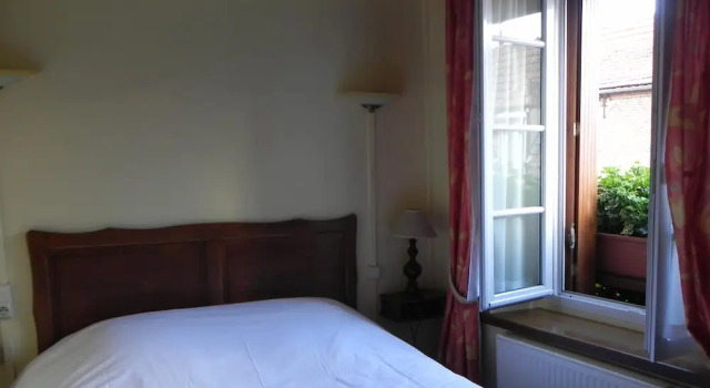 Номер Standard Logis Le Relais Champenois