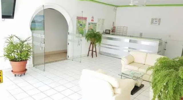 Los Helechos Hostal, Забронировать Отель Отели в центре Тарапото, в центре