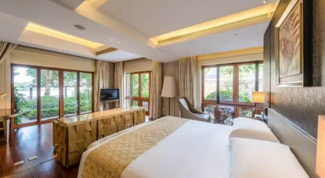 Номер Standard с 3 комнатами с красивым видом из окна Tai Lake Dreamlohas Villa Resort