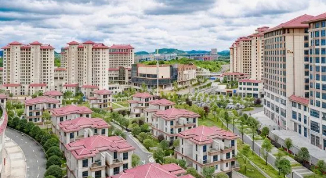 Ann Nest Colorful Hotel