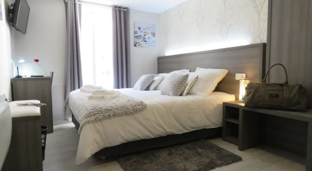 Четырёхместный номер Standard Hôtel Le Saint Patrice