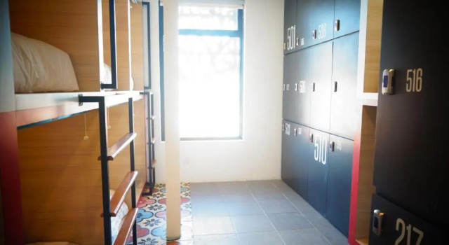 Кровать в общем номере (женский номер) Borough Capsule Hostel Bali