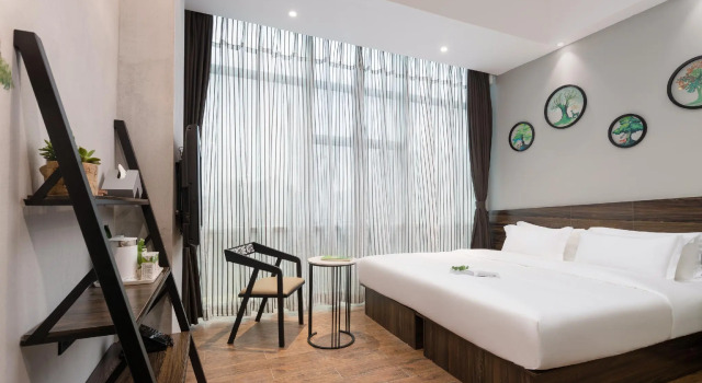 Spring Time Hotel