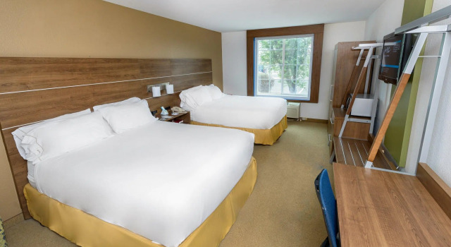 Четырёхместный номер Standard Hampton Inn by Hilton Calexico
