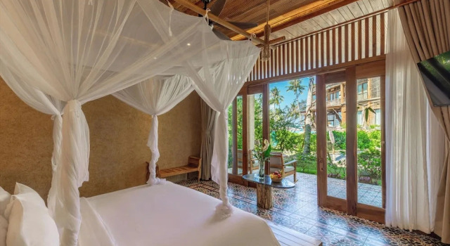 Номер Premium с балконом и с видом на сад Курортный отель Resort Grand Ocean Bay Resort Phu Quoc