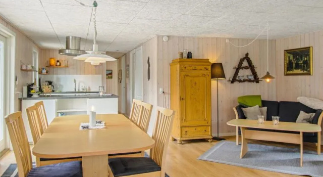 "Abetzi" - 1.5km from the sea in Western Jutland, Book Hotel Hotels in Fano with Parking, Parking