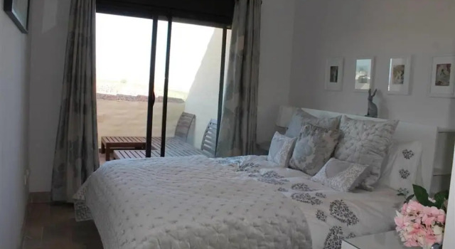 Luxury 2 Bed Penthouse Apt With 5 Swimming Pools, Prenota Hotel Hotel a Castillo de la Duquesa con parcheggio, Parcheggio