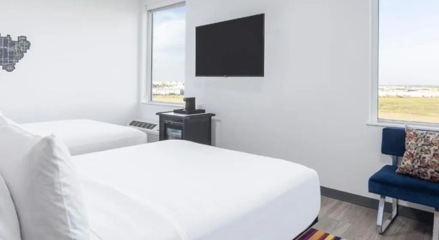 Четырёхместный номер Standard Aloft by Marriott Oklahoma City Quail Springs
