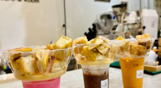 Twins cafe & Room