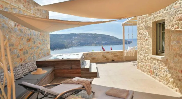 Люкс Akrolithi Boutique Hotel