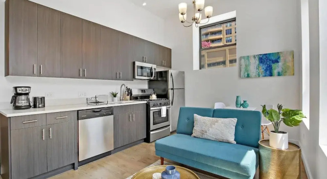 Апартаменты Luxe 1BR Apt - Lake 204 rep