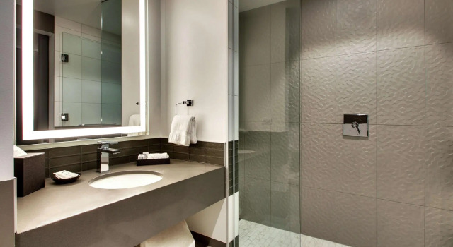 Двухместный номер Corner The Rose Chicago, Tapestry Collection By Hilton