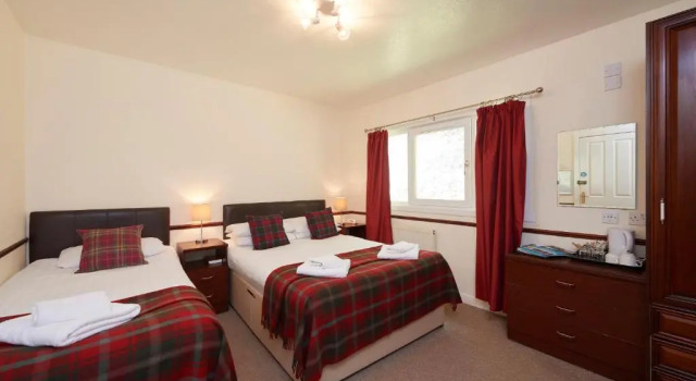 Трёхместный номер Standard Loch Ness Clansman Hotel