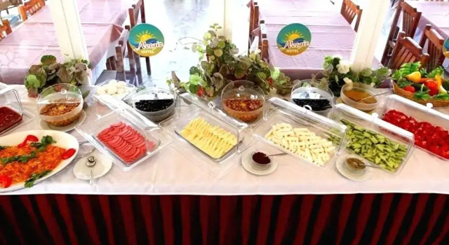 Nergiz Hotel, Забронировать Отель Отели Айвалык 3 звезды, 3*