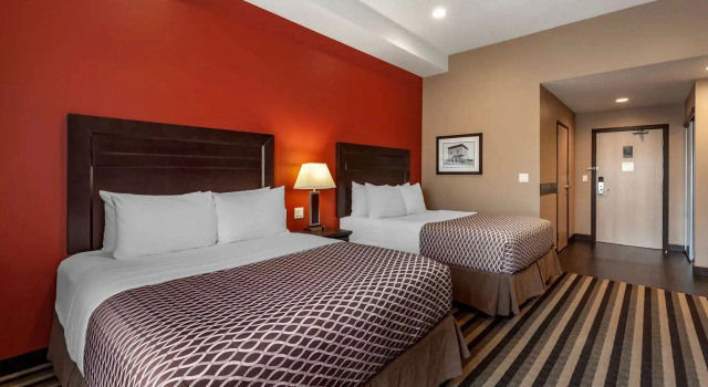 Четырёхместный номер Standard Best Western Plus Meridian
