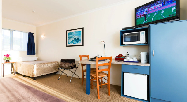 Elliotts Kapiti Coast Motor Lodge, Забронировать Отель Отели Парапарауму с парковкой, Парковка