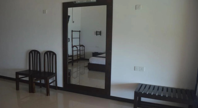 Gayana Hotel