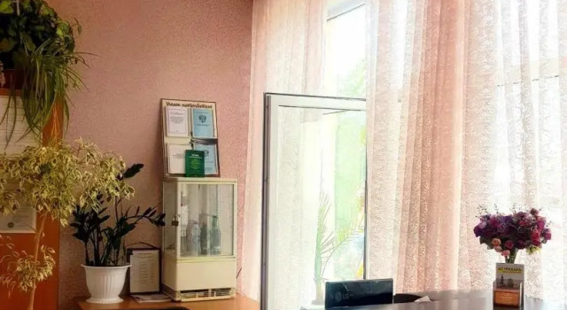 Авеню, Забронировать Отель Отели Астрахани с парковкой, рядом с Астраханский государственный театр оперы и балета, Парковка