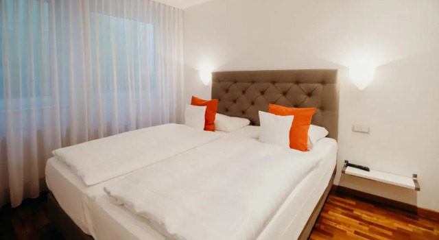 Hotel Crystal