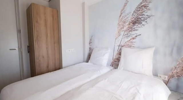 Water's Edge Wellness Retreat With Sauna, Book Lejlighed SPA-hoteller i Frisian lakes, SPA