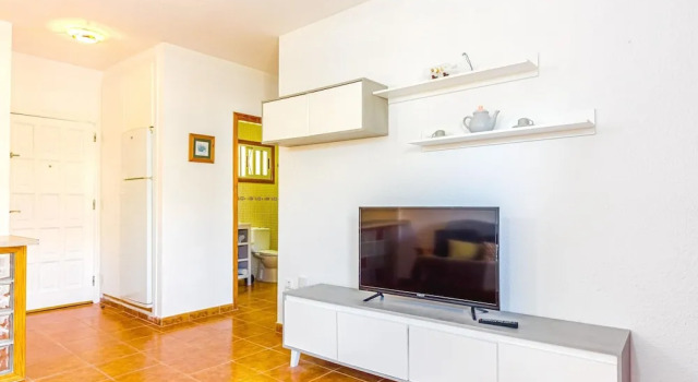 Apartment with One Bedroom in Los Cristianos, with Pool Access, Furnished Balcony And Wifi - 200 M From the Beach, Prenota Appartamento Los Cristianos 