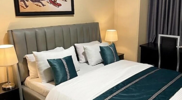 Primal Hotel and Resort, Забронировать Курортный отель Лагос штат Лагос, рядом с Mega Plaza Century 21 Mall